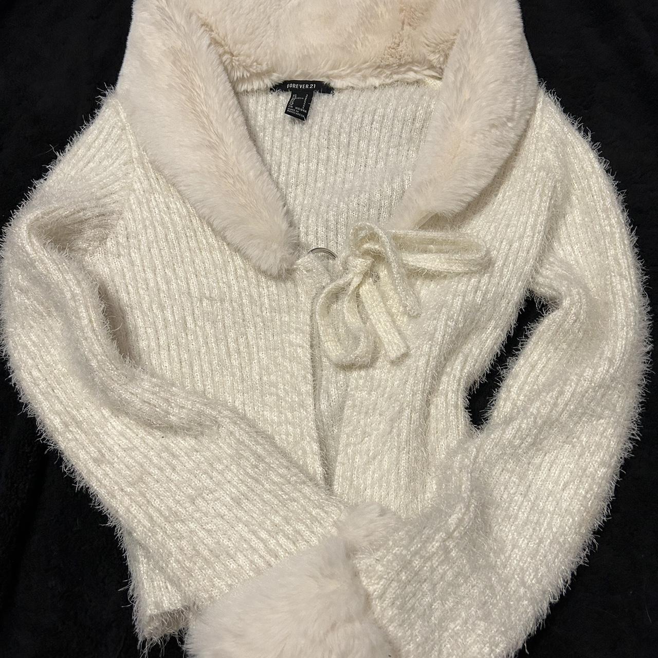 Forever 21 Women's White Cardigan | Depop