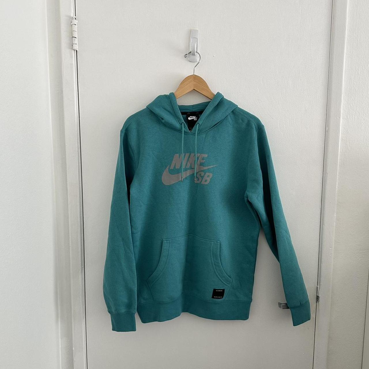 Nike SB hoodie size S 3M logo. Depop