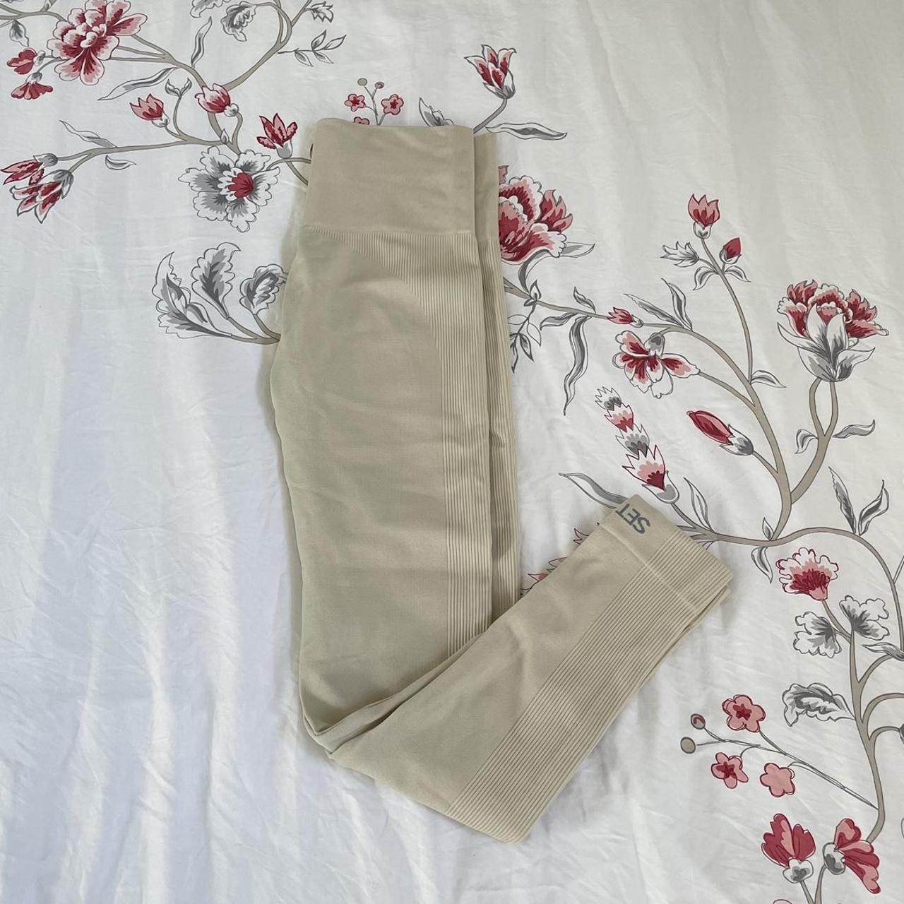 Set Active oat milk leggings match w Hailey Depop