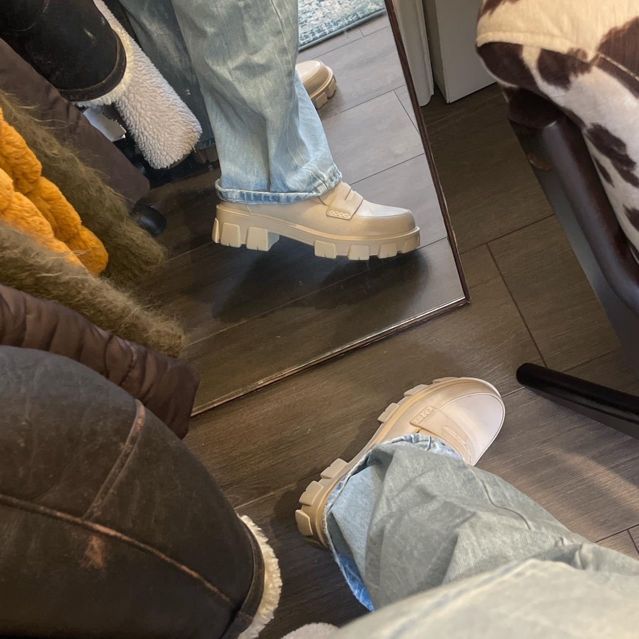 loafers cream
