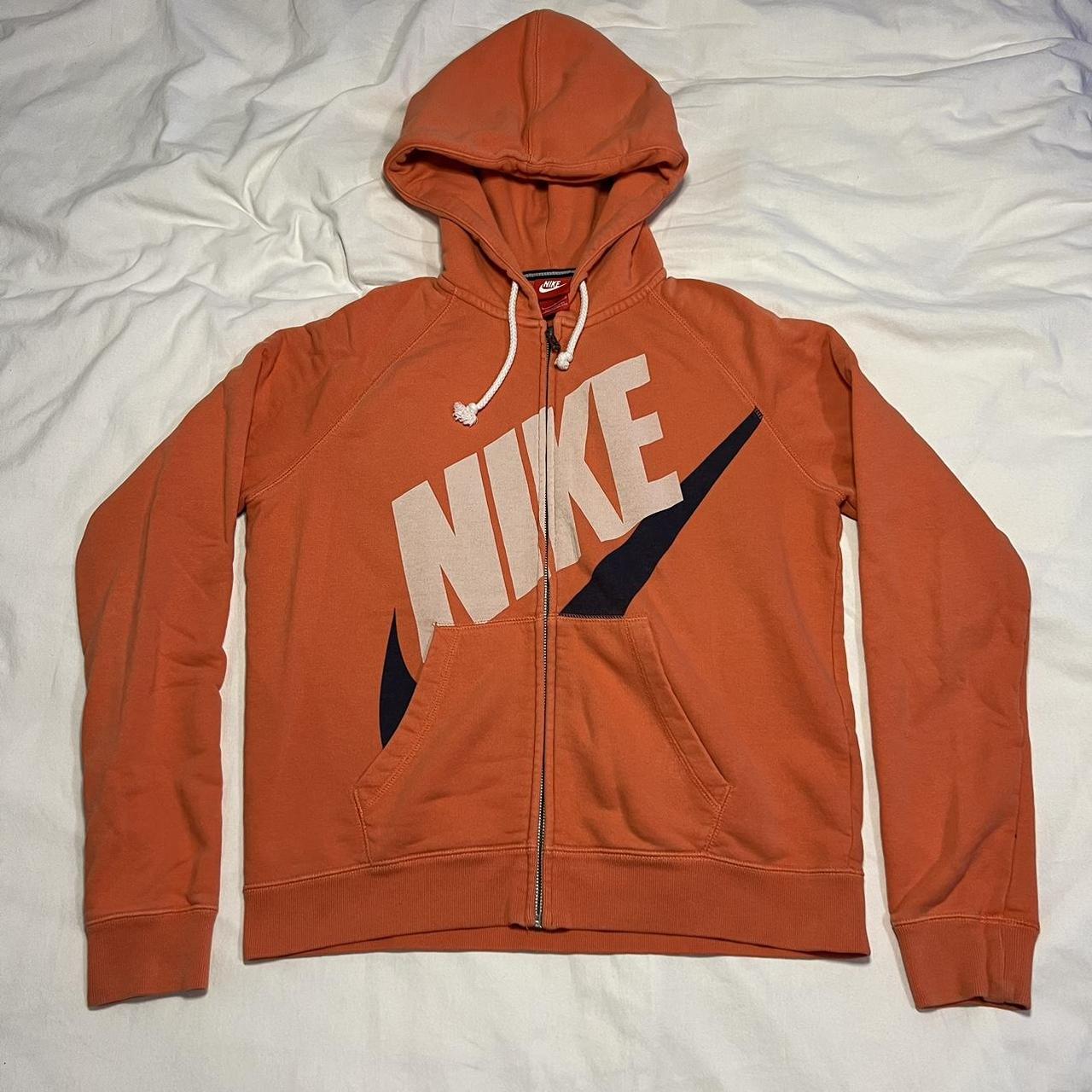 Vintage orange nike discount sweatshirt