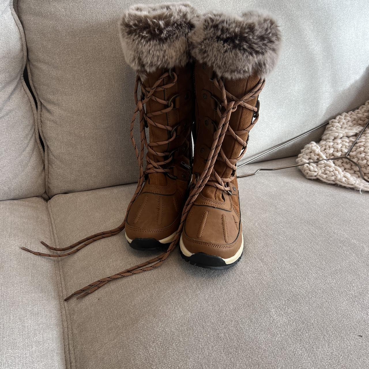 Bear paw snow boots Depop