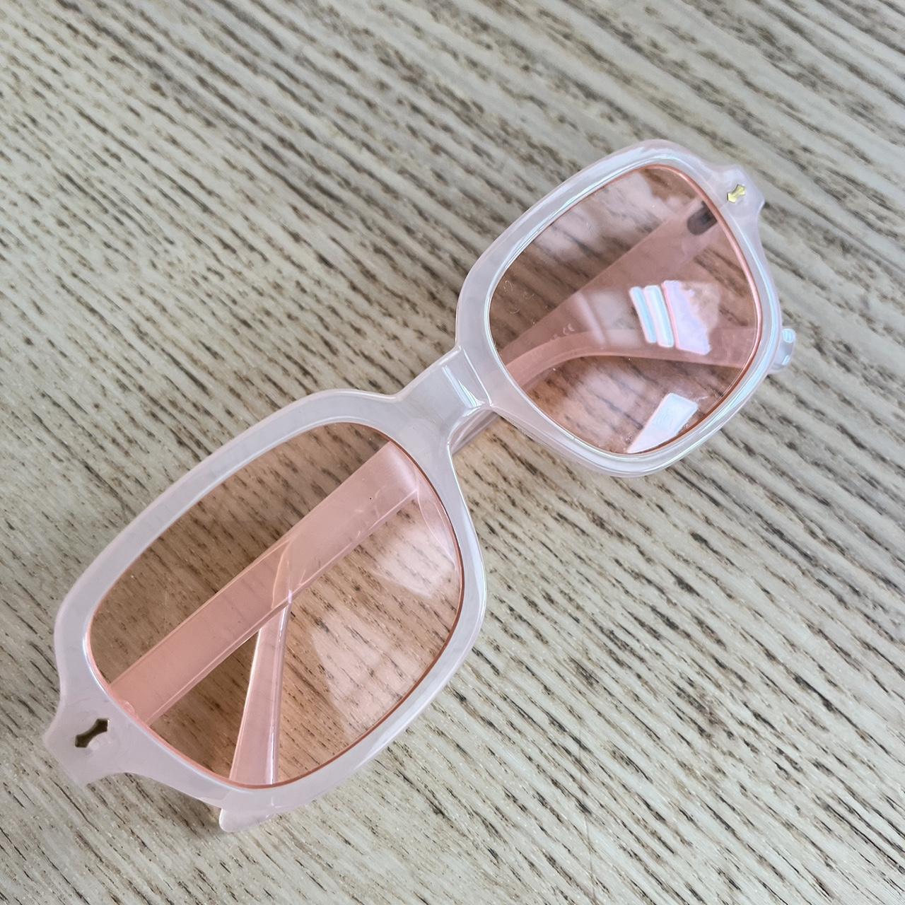 super cute retro pink sunglasses. Sit comfortably on... Depop