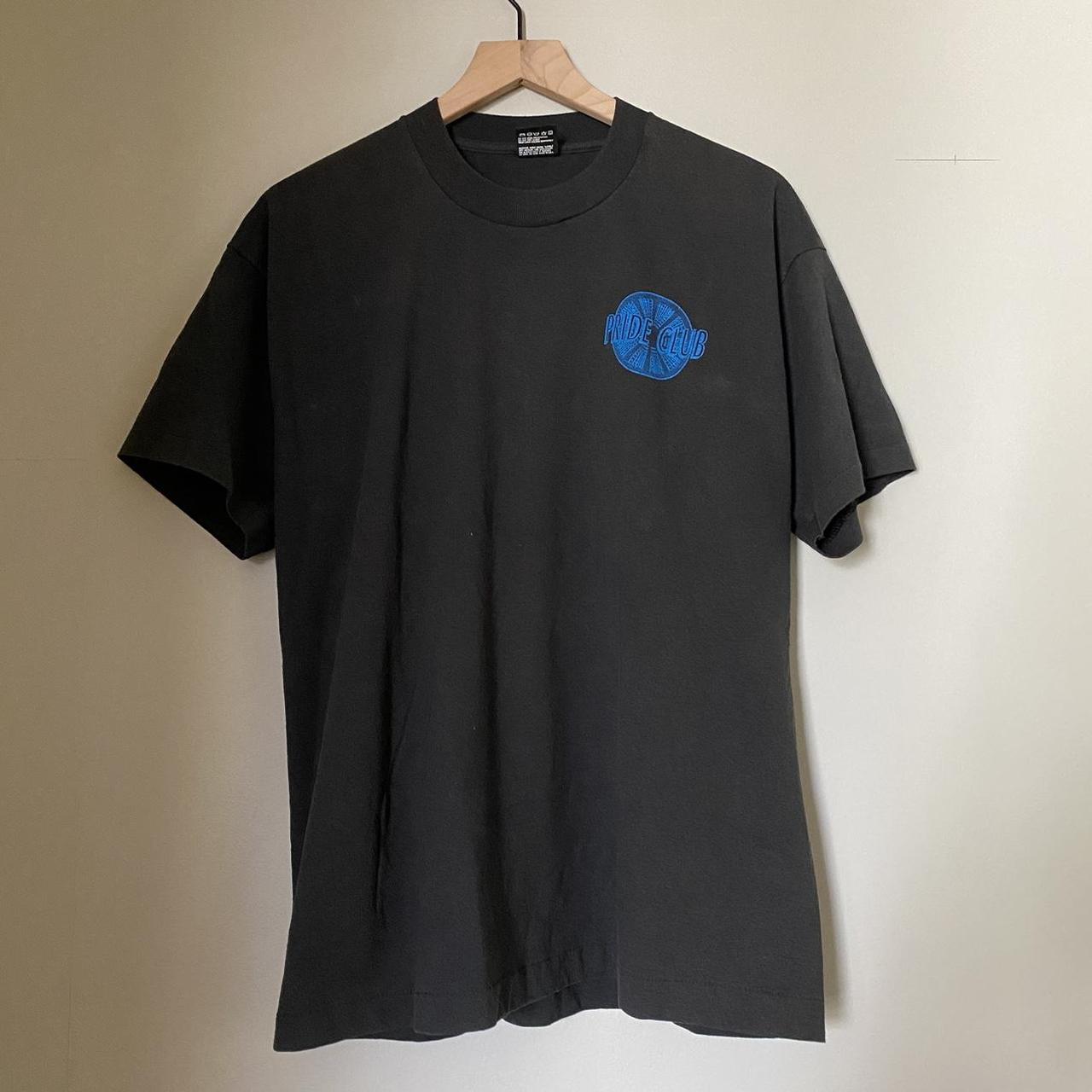 Hot Topic Men's Black and Blue T-shirt