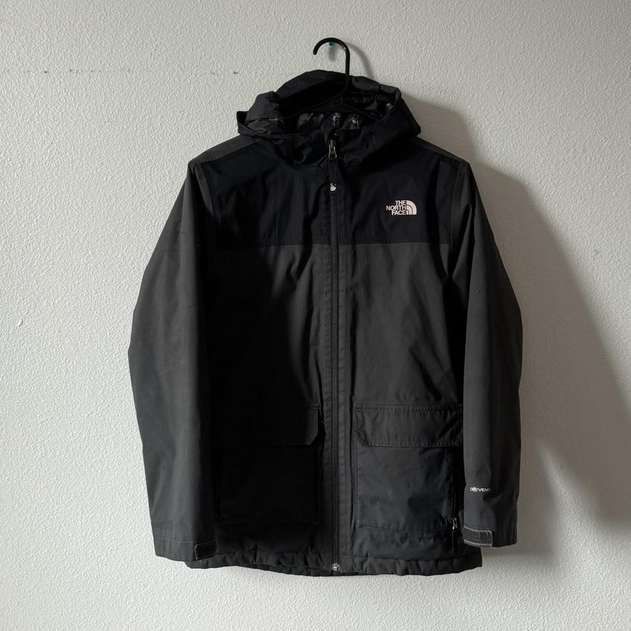 The north face snowboarding jacket , boys L but fits... - Depop