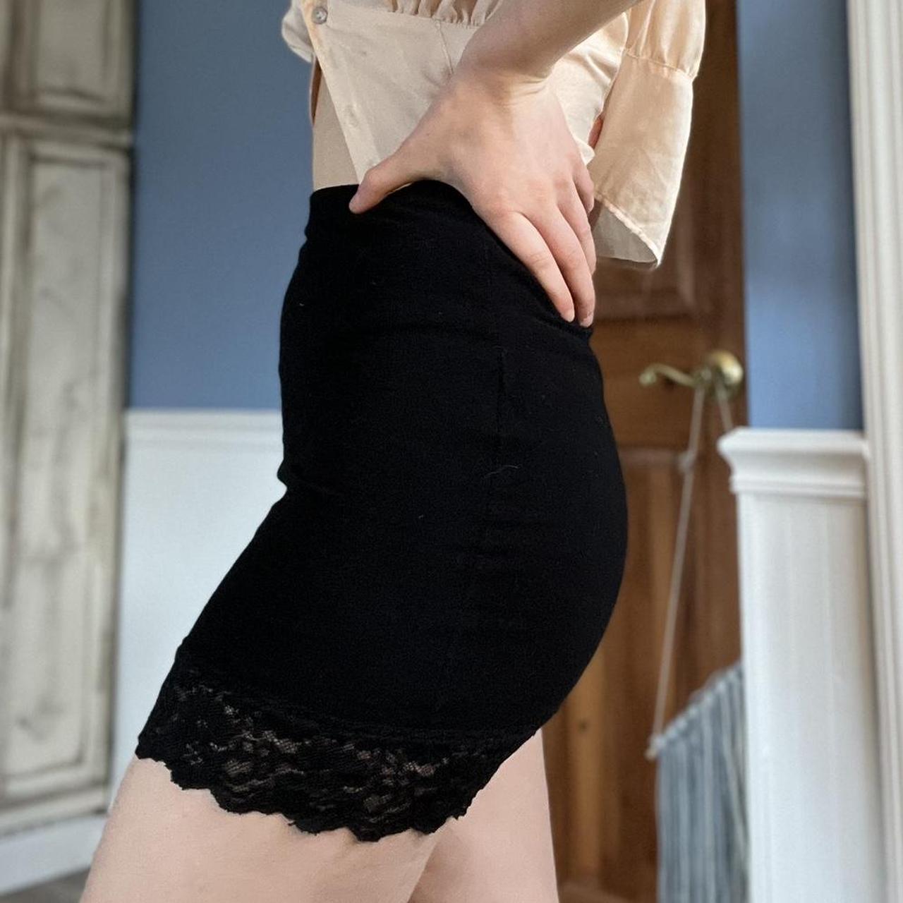 Brandy Melville Women's Black Skirt (3)