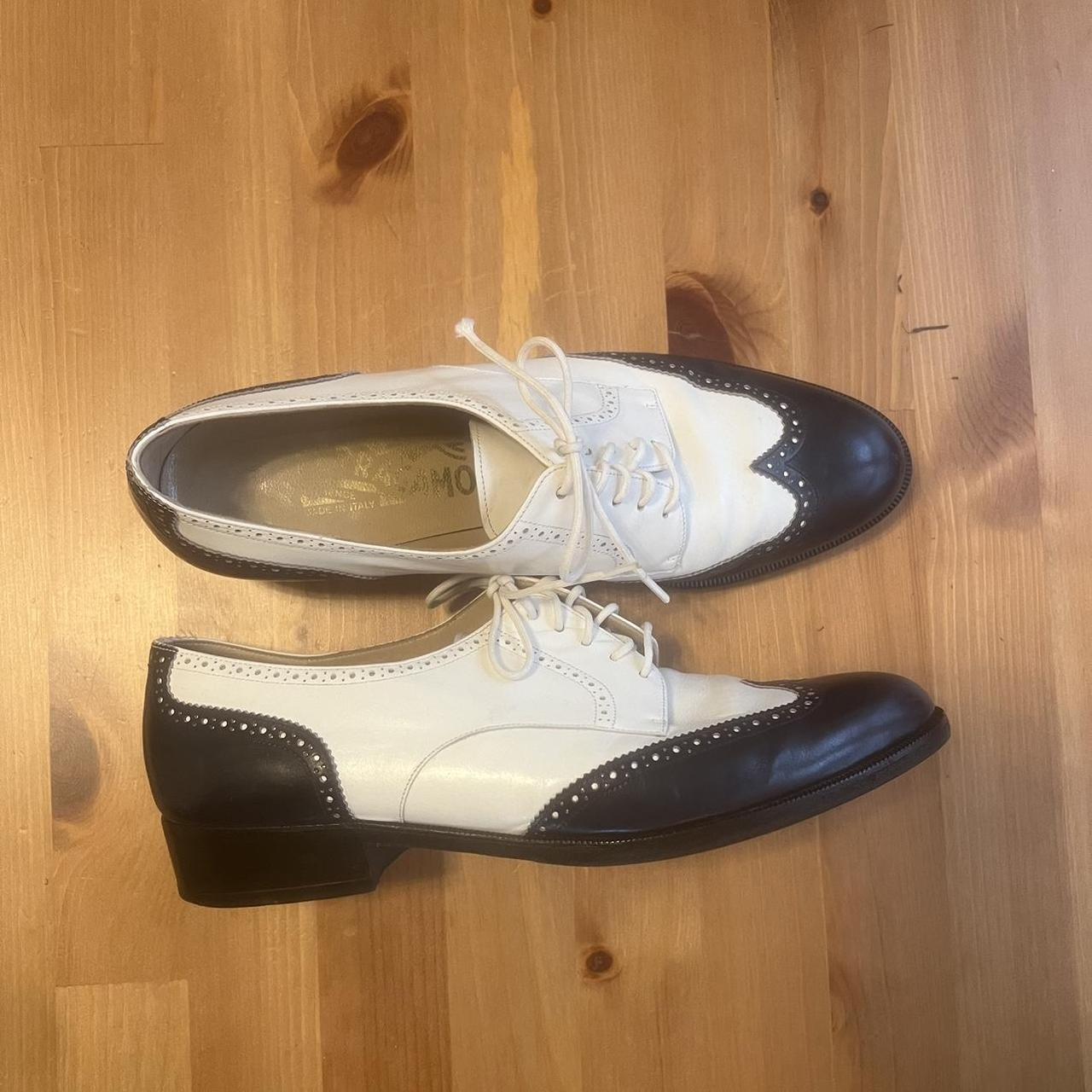 SALVATORE FERRAGAMO sold VINTAGE WOMENS OXFORDS