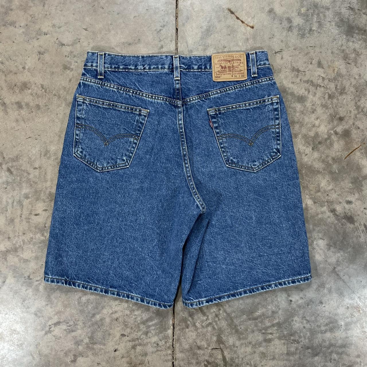 Levi's 550 hot sale jean shorts