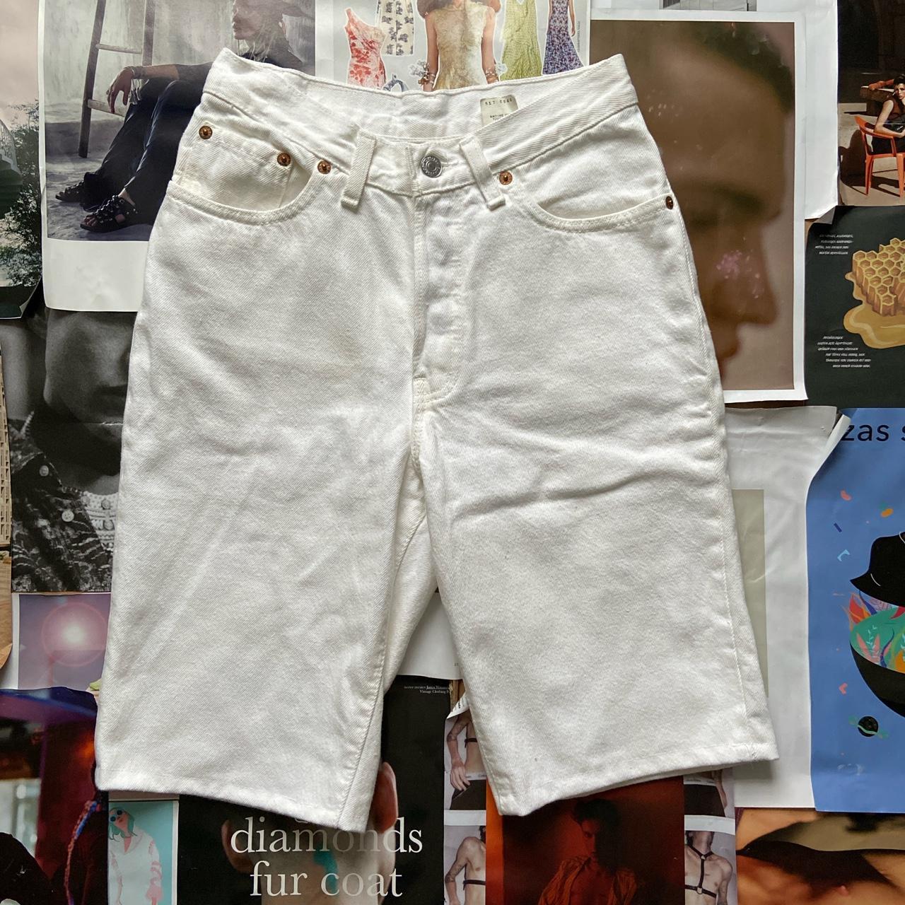 Levi S Women S White Shorts Depop   P0 