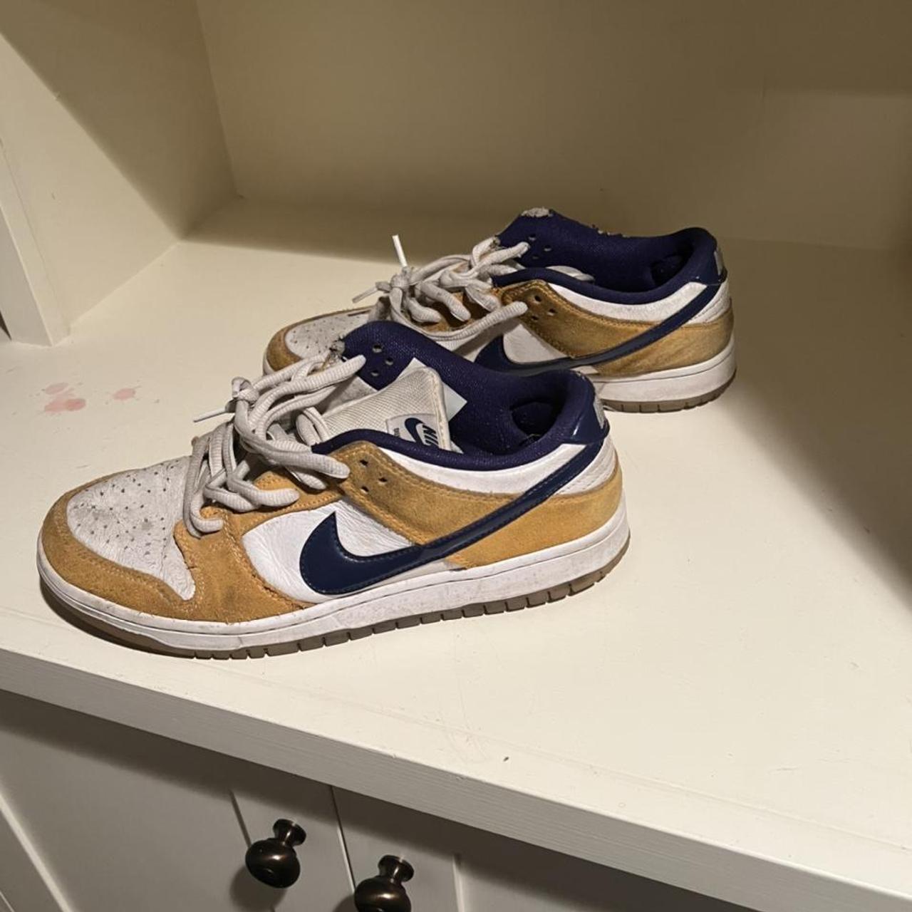 nike sb laser orange dunk low size 9.5 - Depop