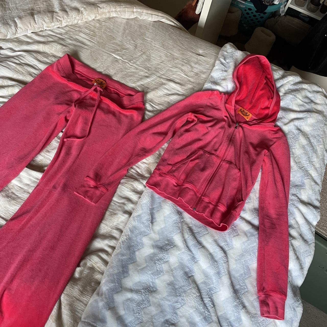 Juicy Couture Women's Pink Suit | Depop