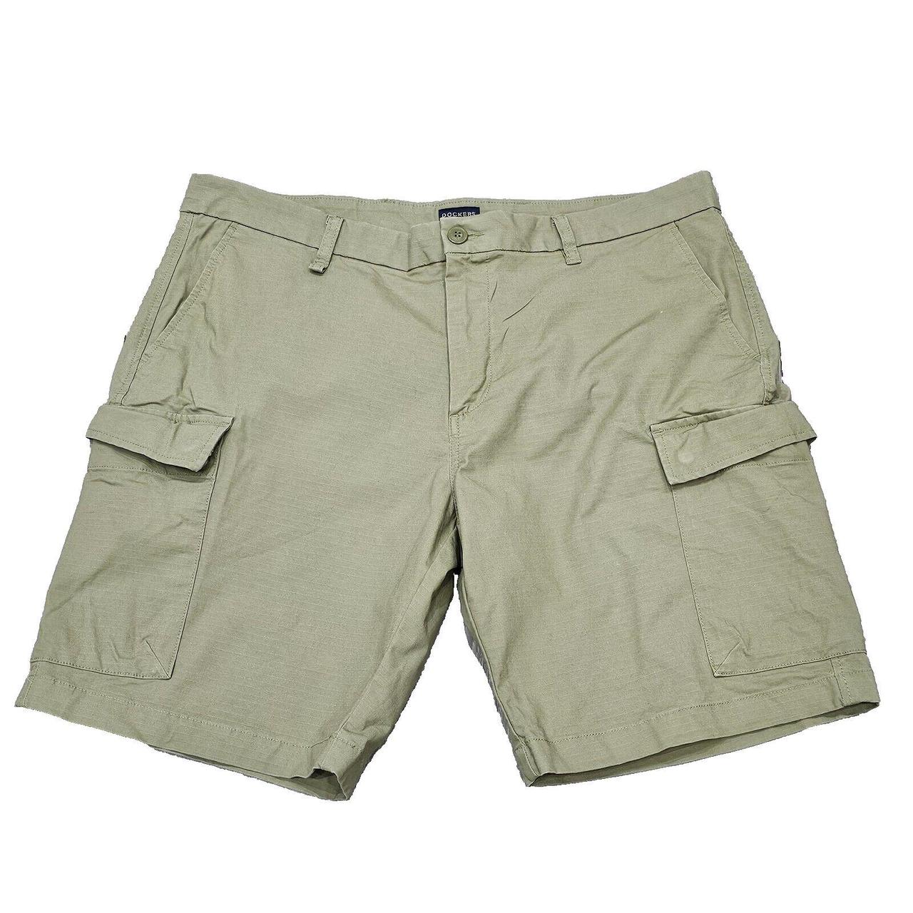 Dockers by Levi Cargo Shorts Mens W36 Olive Green. Depop