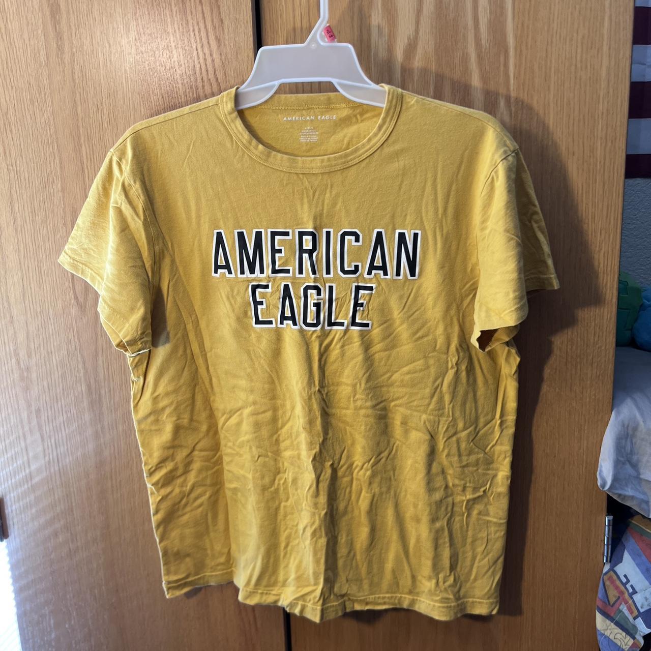 American Eagle Men's Yellow and Black Tshirt Depop