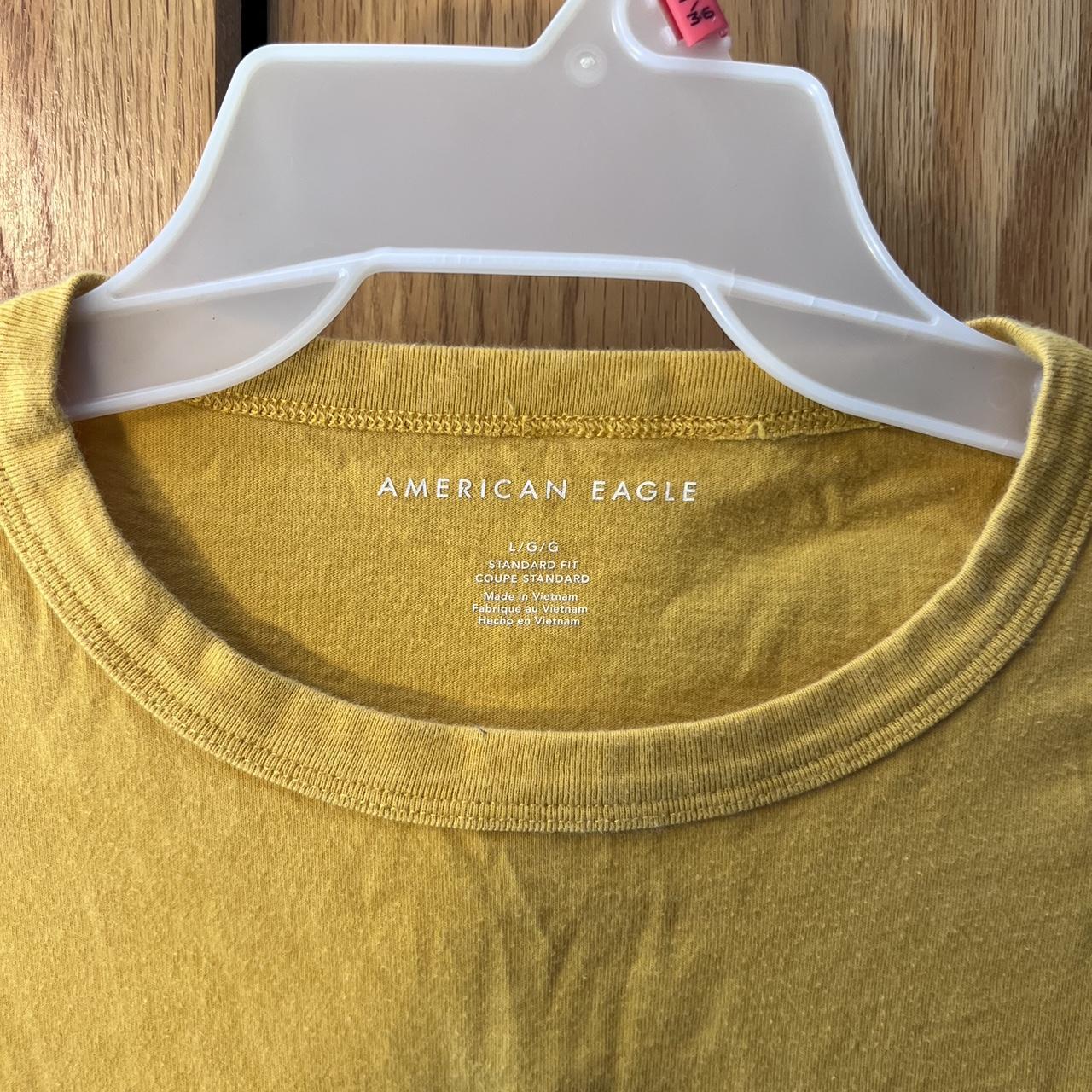 American Eagle Men's Yellow and Black Tshirt Depop