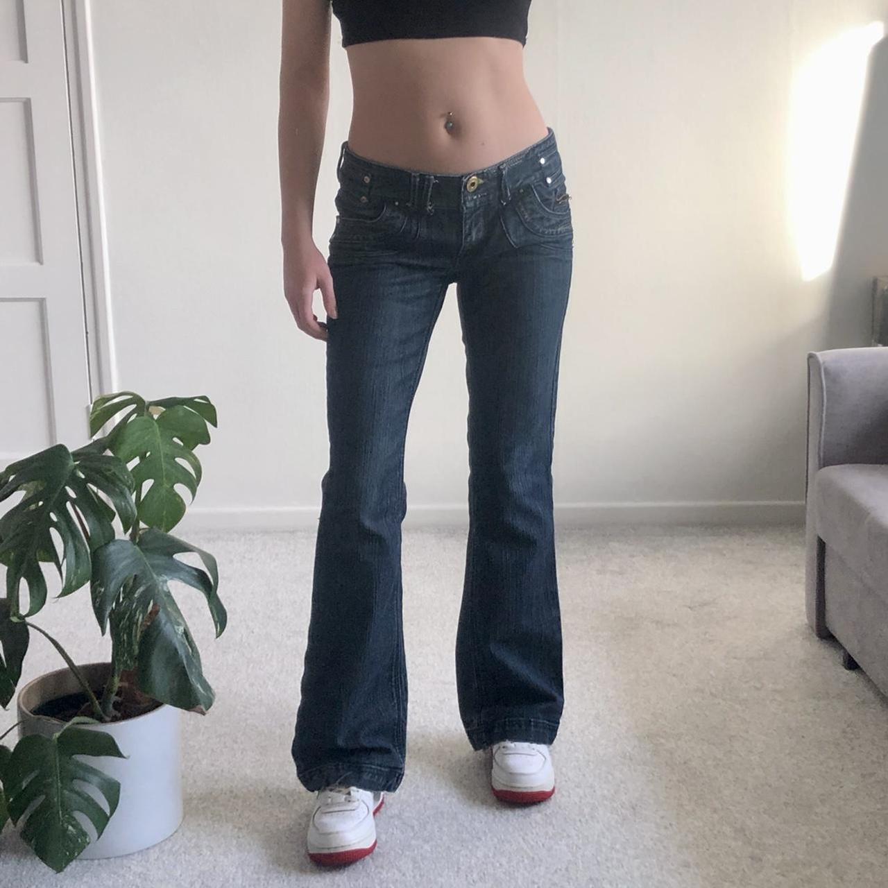 River Island Women's Blue and Navy Jeans | Depop