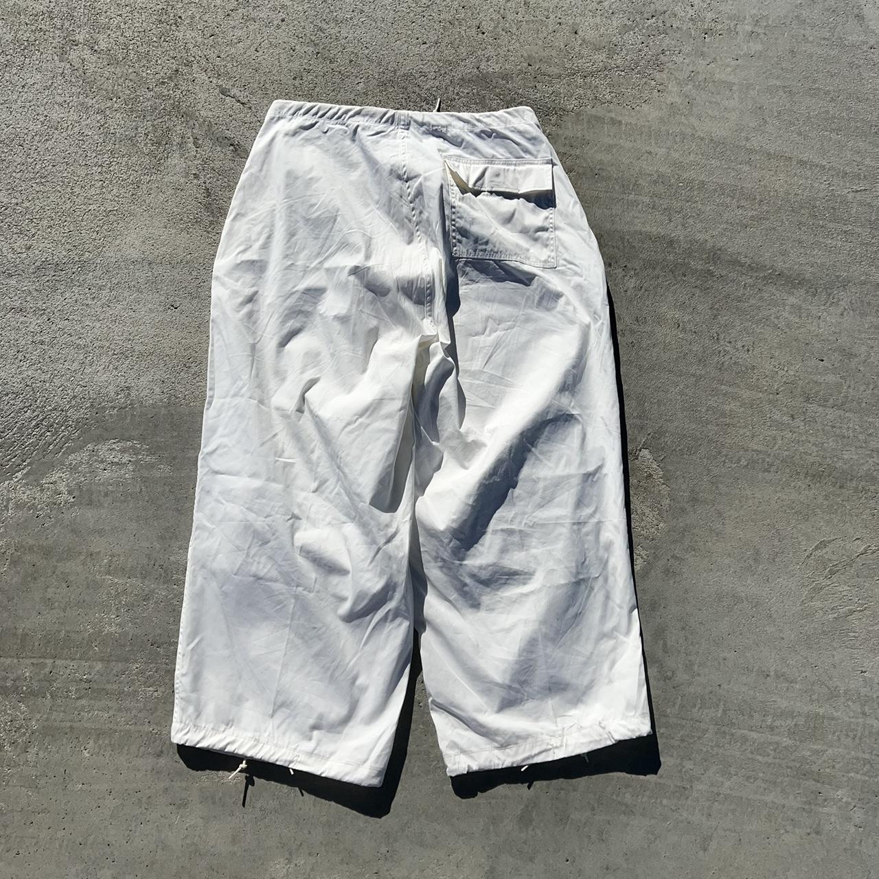 item listed by frizzyezzy