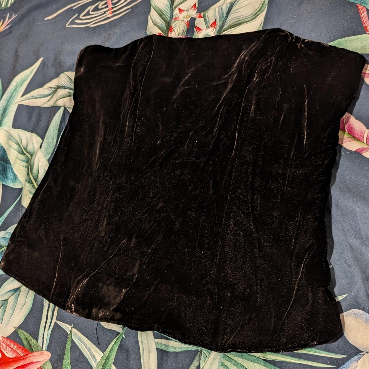Gorgeous crushed black velvet top with boning for a... - Depop