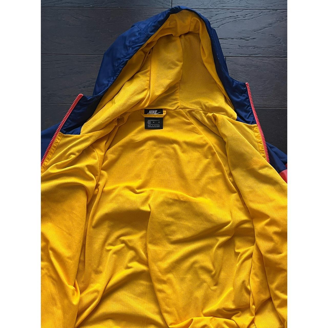 Nike Sportswear Windrunner Jacket • Size Men's | Depop Nike Sportswear Windrunner Jacket • Size Men's | Depop