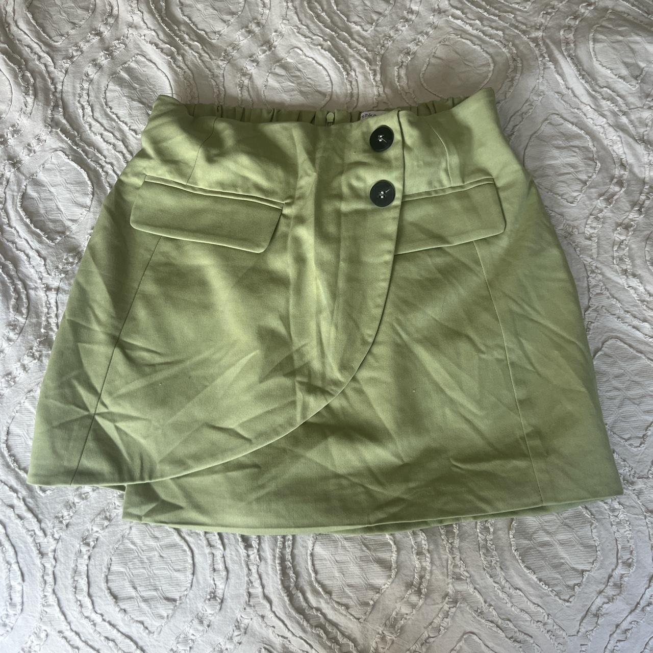 Bershka green mini button skirt, size large, never... Depop
