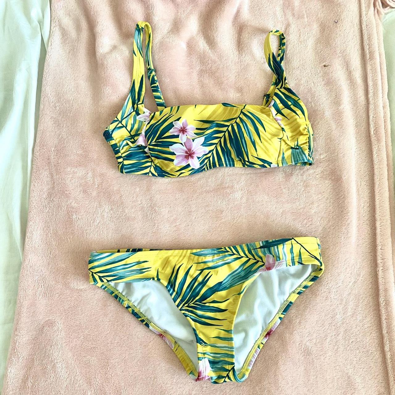 2 piece yellow tropical swimsuit by Kona Sol 🌴 Size... - Depop