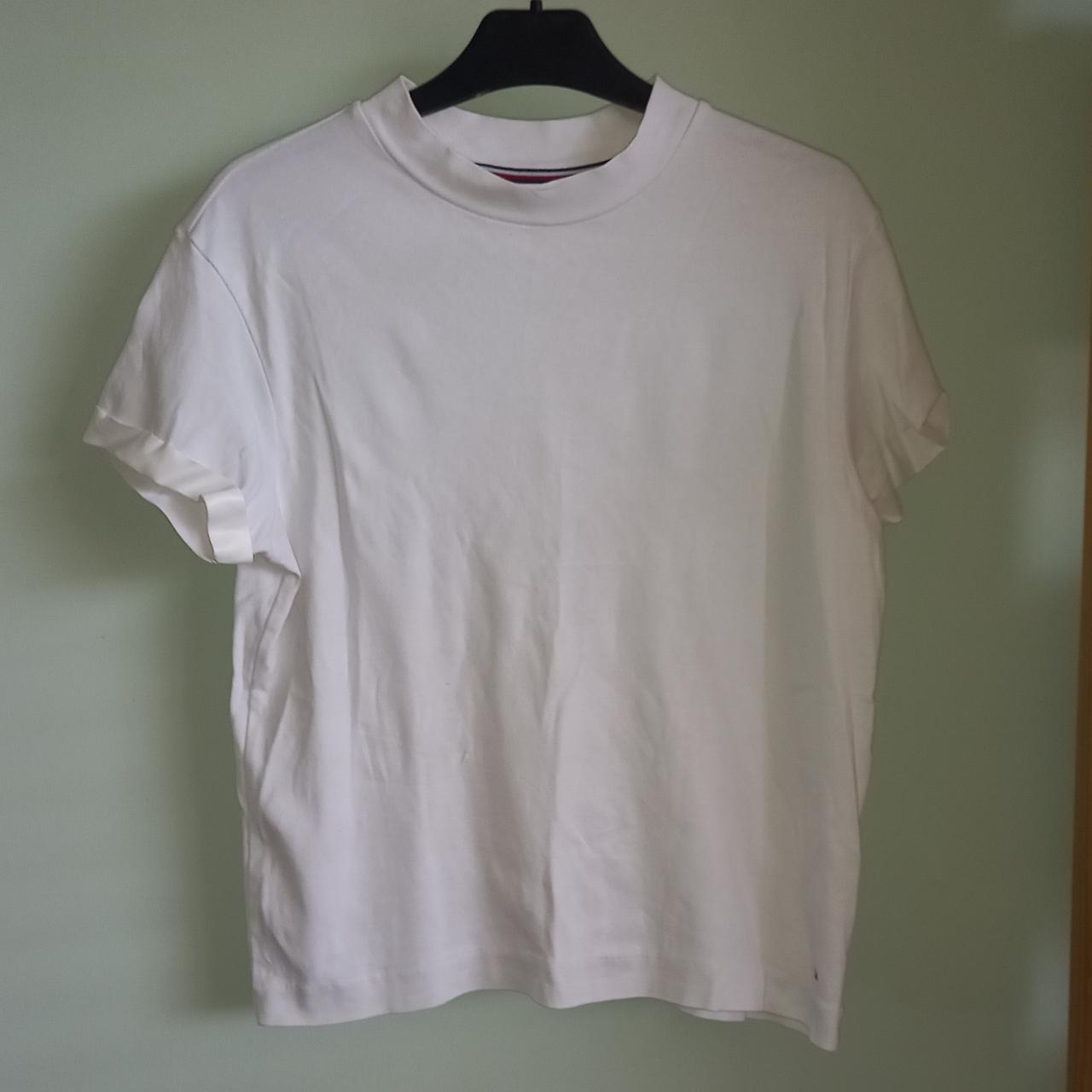 Tommy Hilfiger white t-shirt - worn maybe twice max - Depop