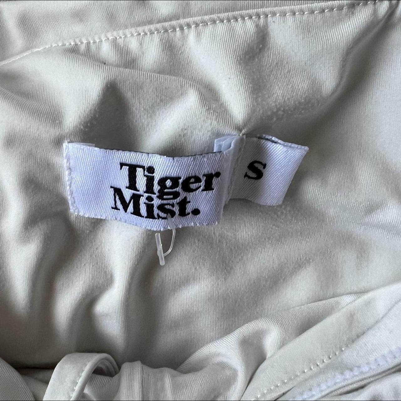 Tiger mist light grey tube top Super flattering,... - Depop