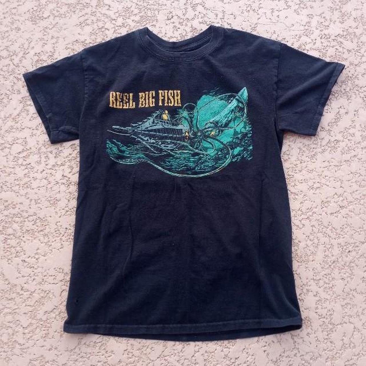 REEL BIG FISH TEE, This is a black, Size small, y2k
