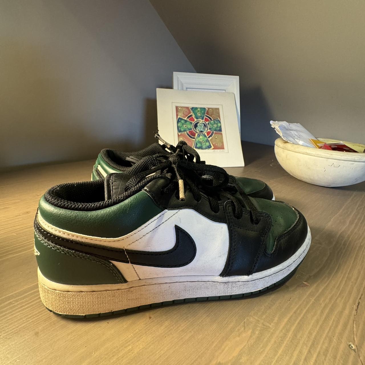 jordan retro 1 pine green low