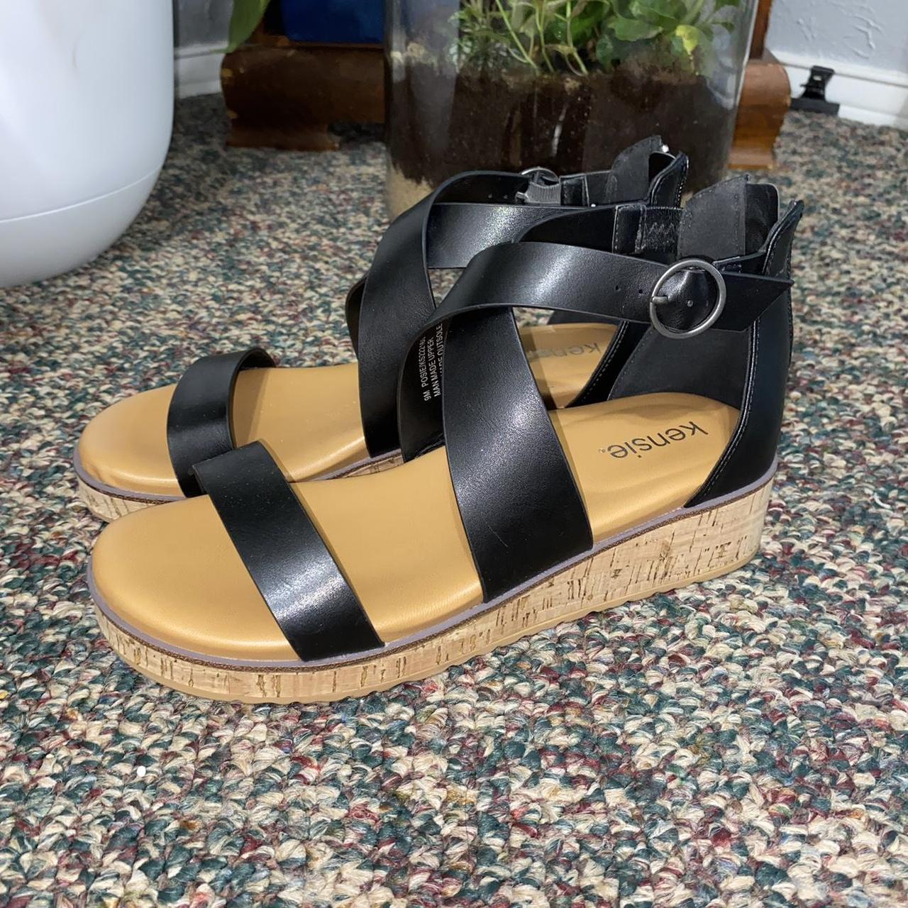 Kensie discount black sandals