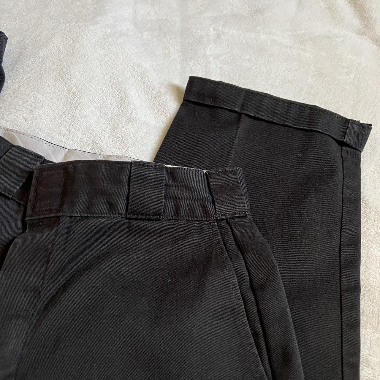 Black 28x30 Dickies pants in great condition besides... - Depop