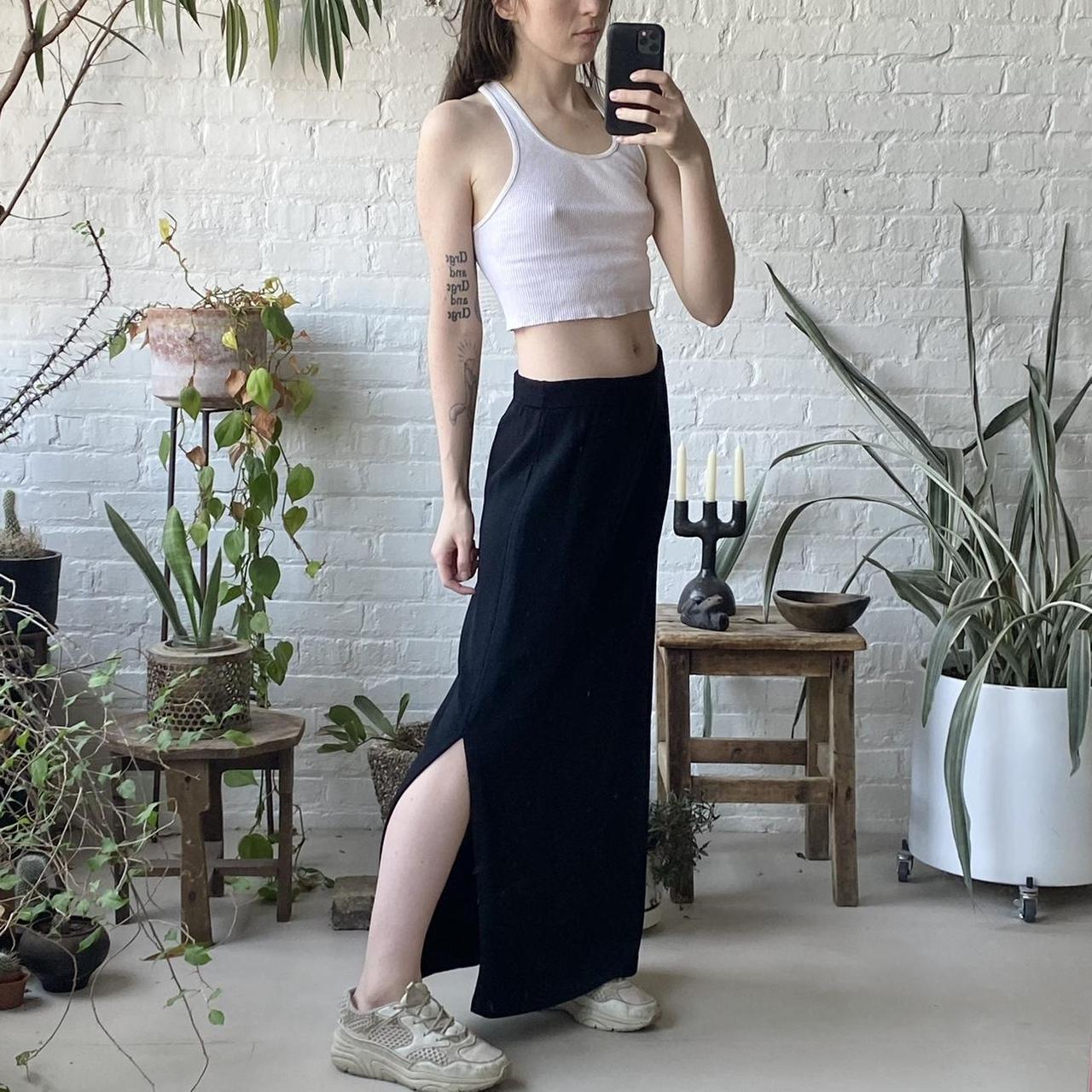 St. John Women's Black Skirt | Depop