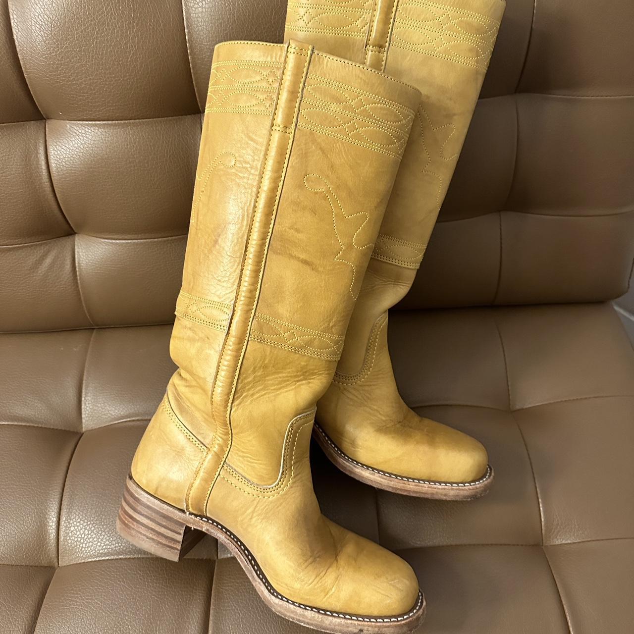 Frye campus hot sale boots banana