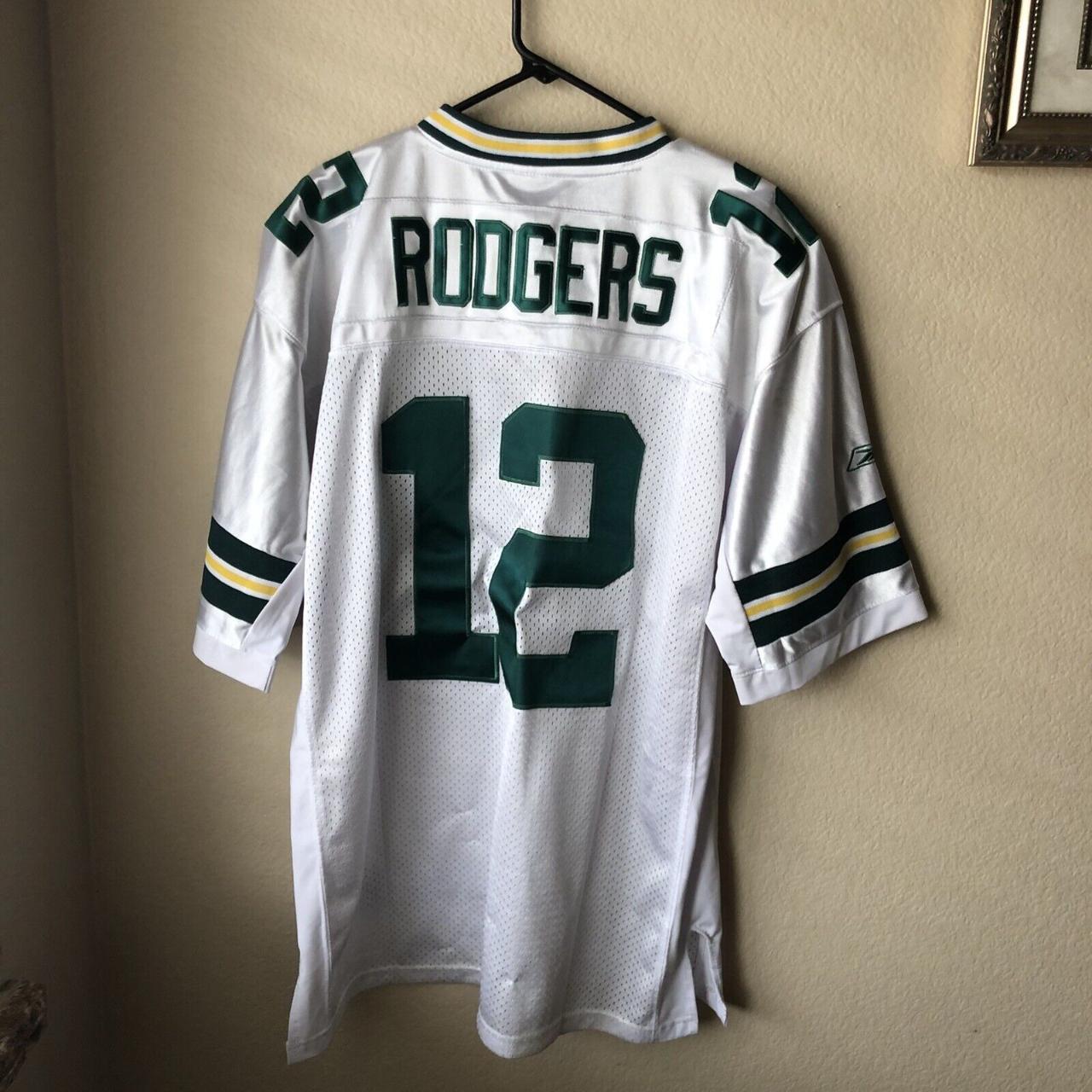 Buy the Mens Green White #12 Aaron Rodgers Green Bay Packers