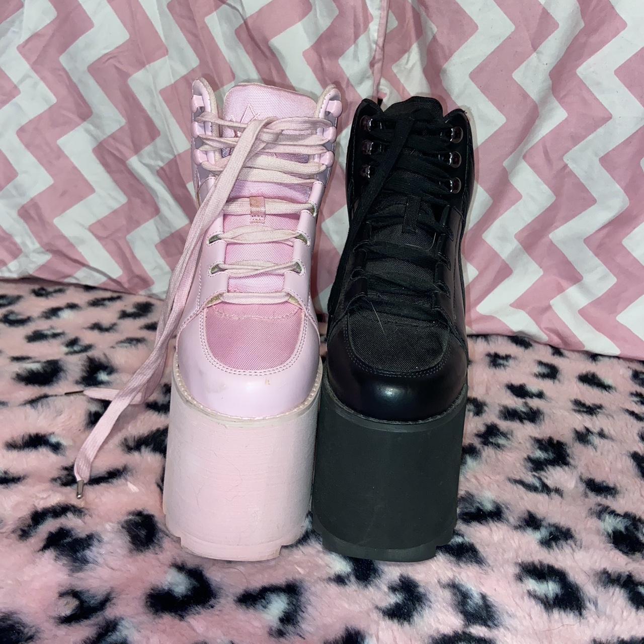 YRU Women's Black and Pink Footwear