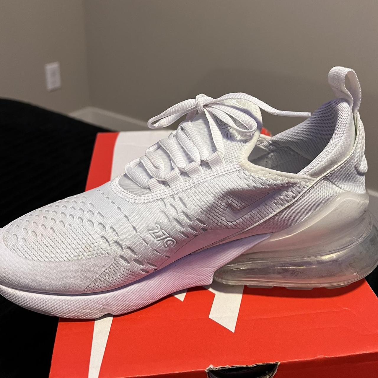 270 nike size 8