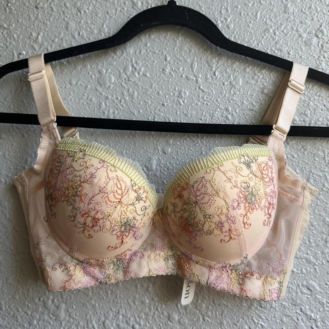 item listed by ysabella16