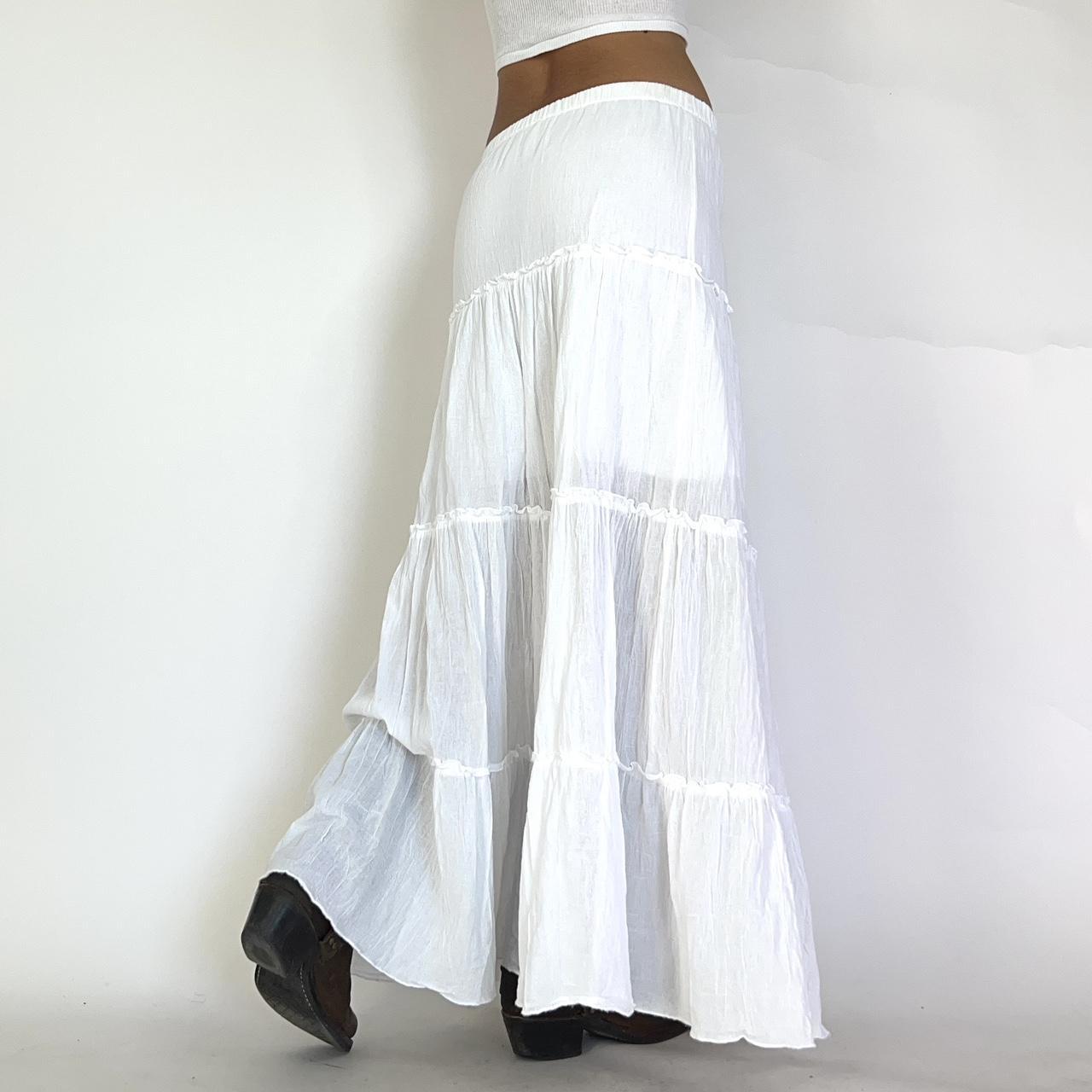 early 2000s maxi skirt by Elan ALL SHIPPING USPS... - Depop