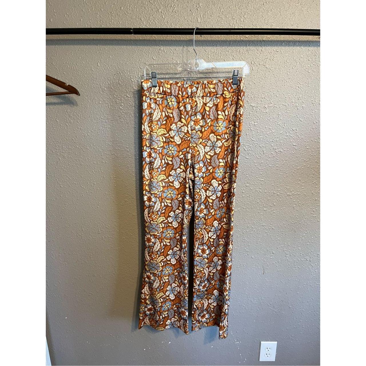 Cider Floral Pull On Flared Pants Size Large 29... Depop