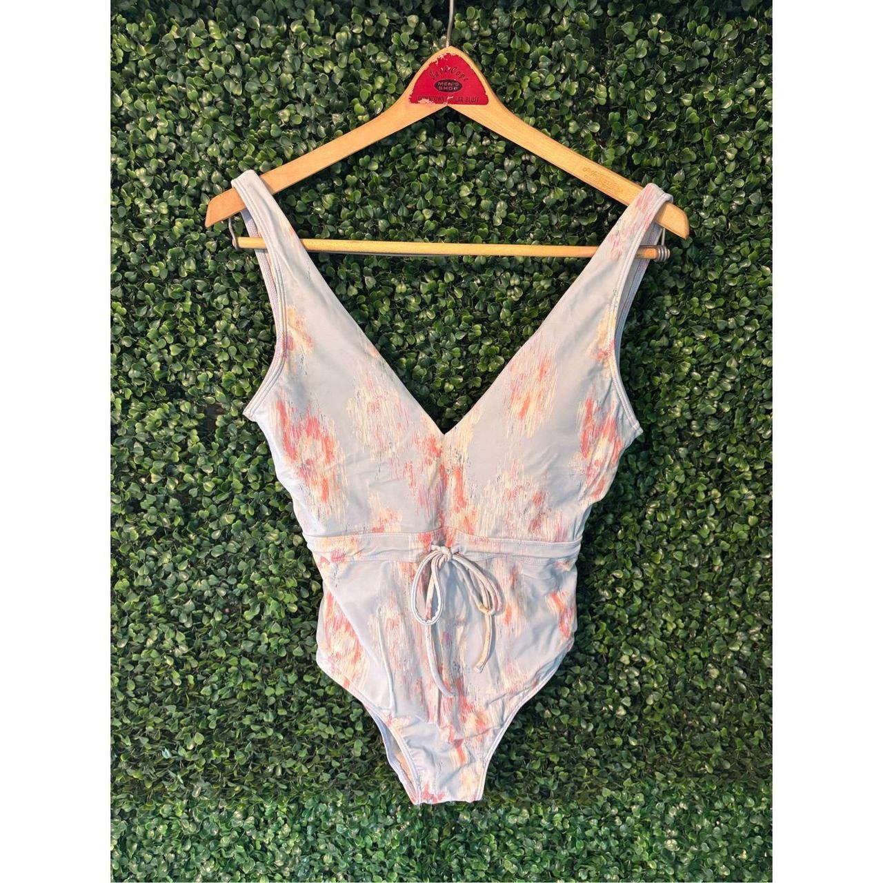 item listed by maddieithrifts