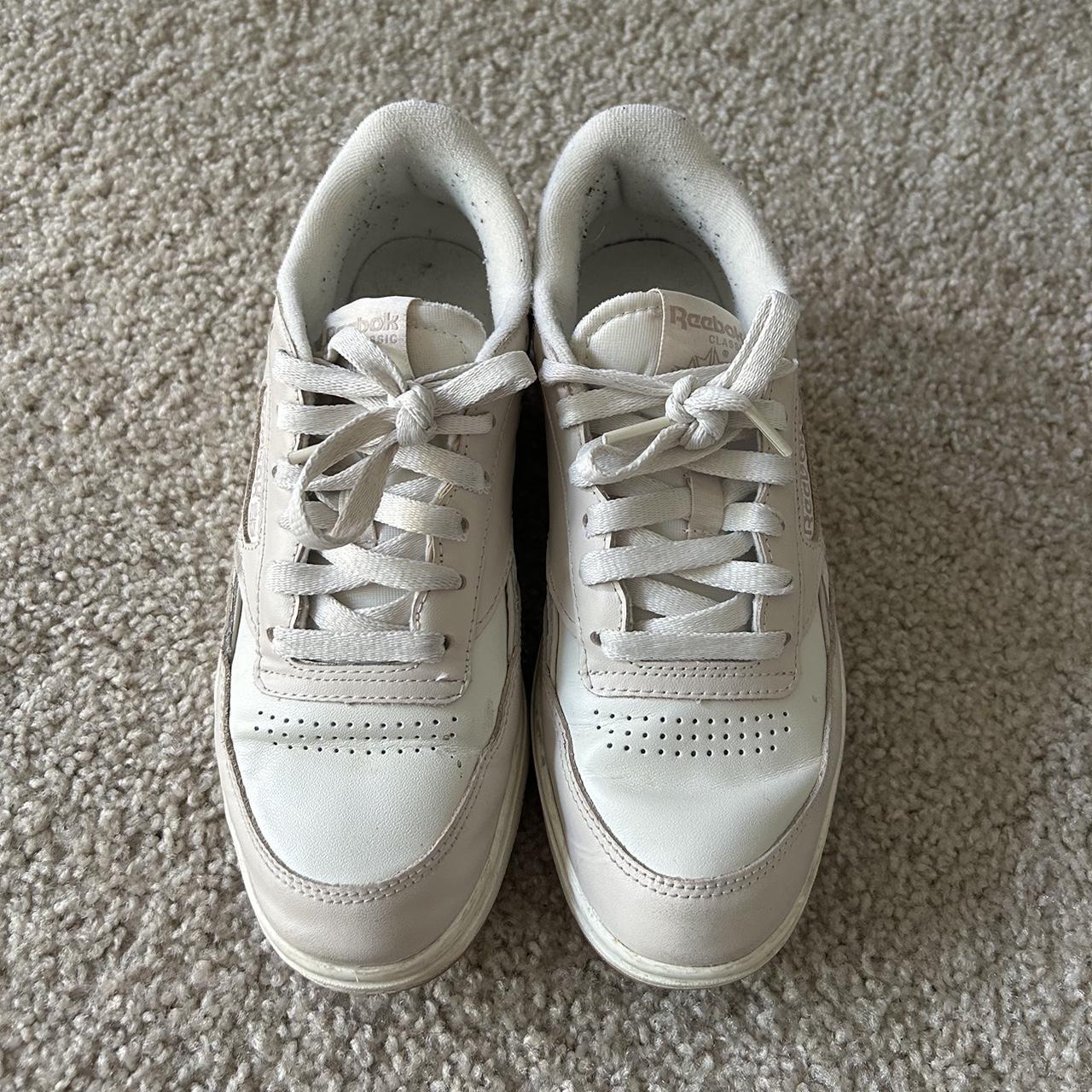 Reebok Women's Cream and White Trainers | Depop