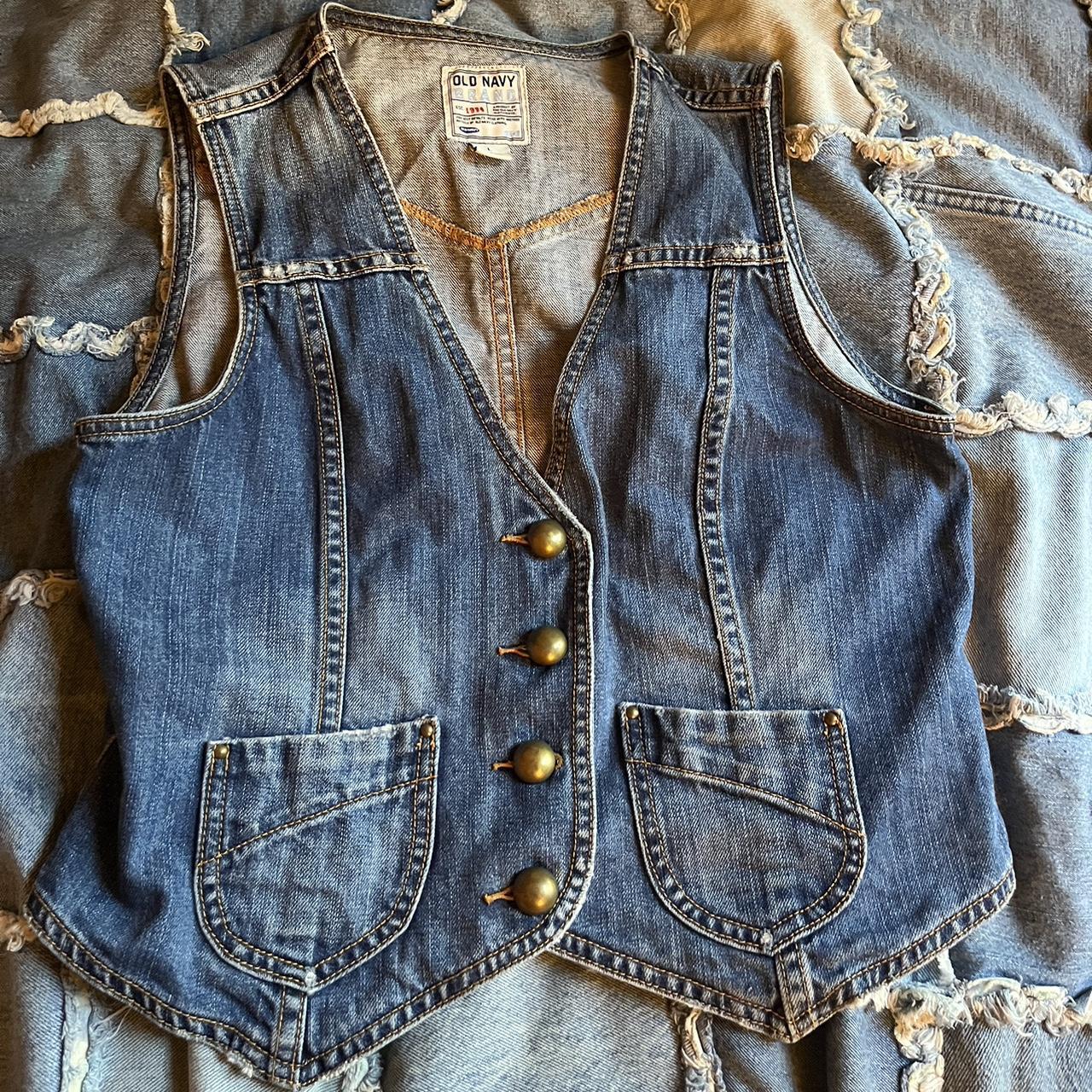 item listed by sienneee_le