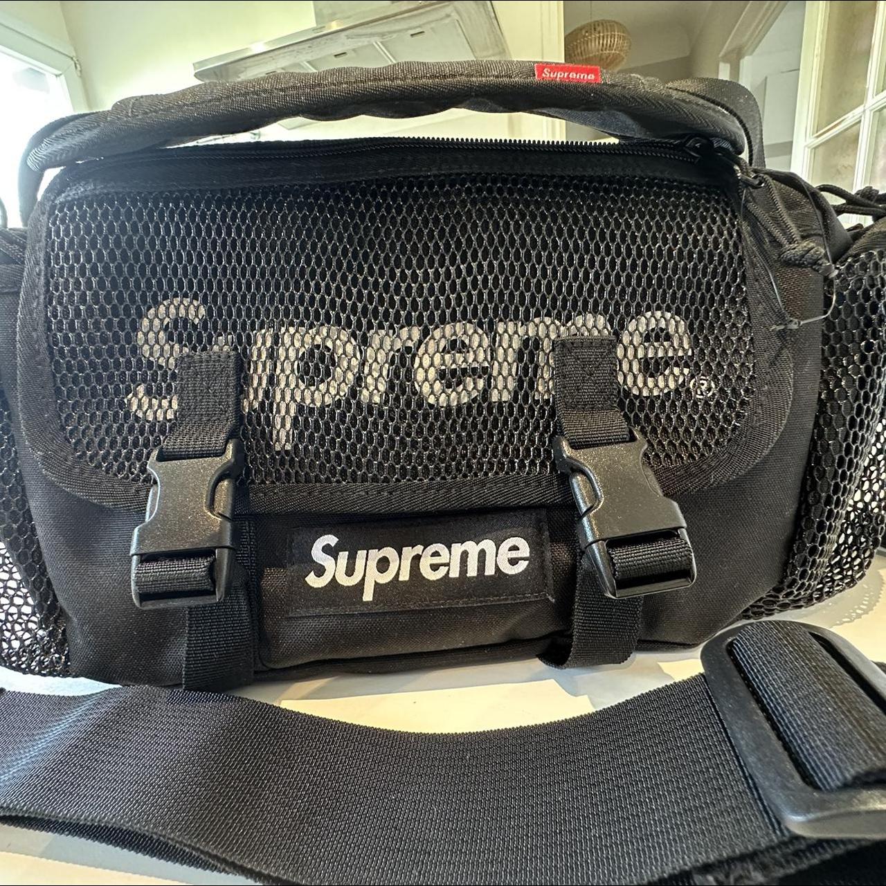 Supreme Waist bag good (SS20)-Black