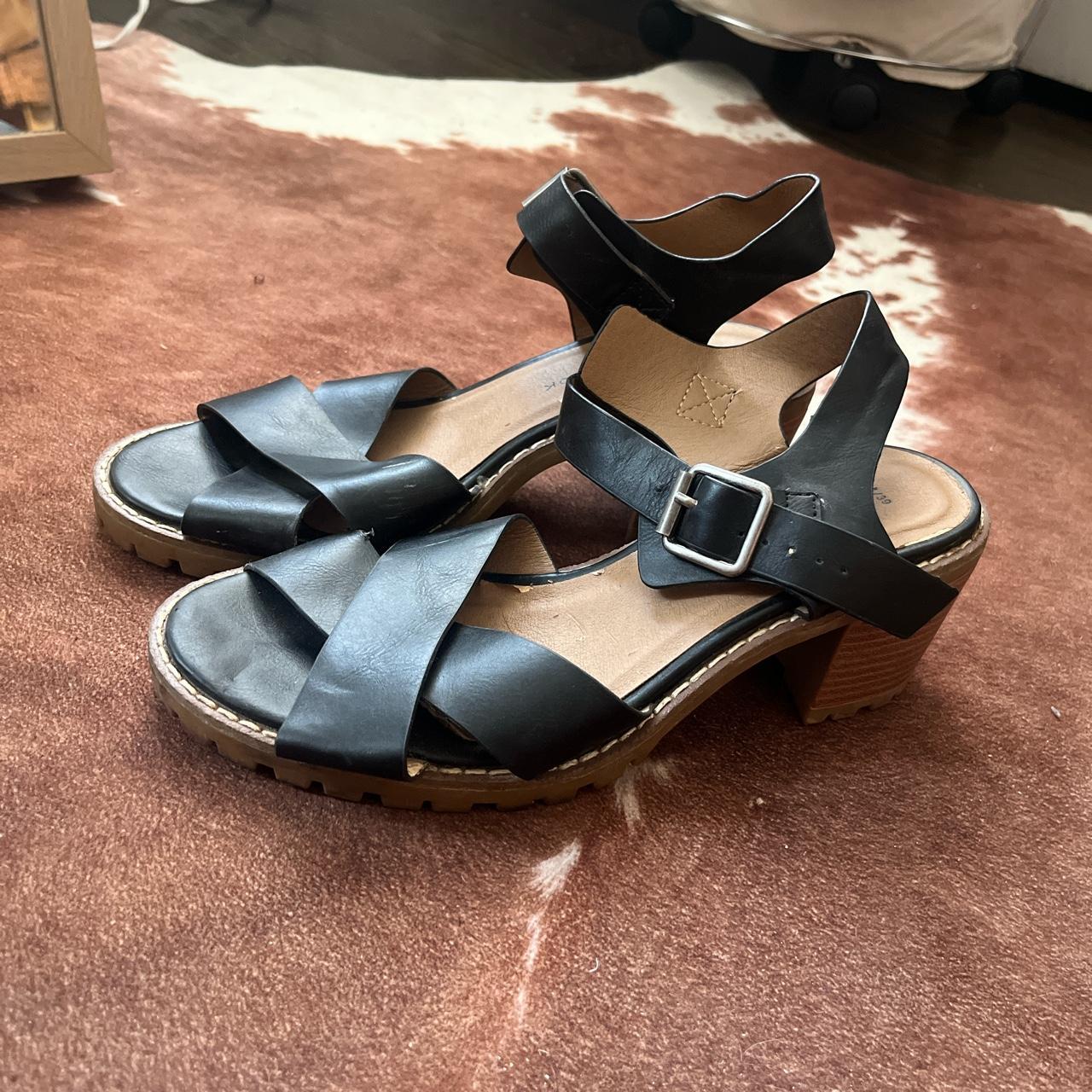 New Look Women's Sandals Depop