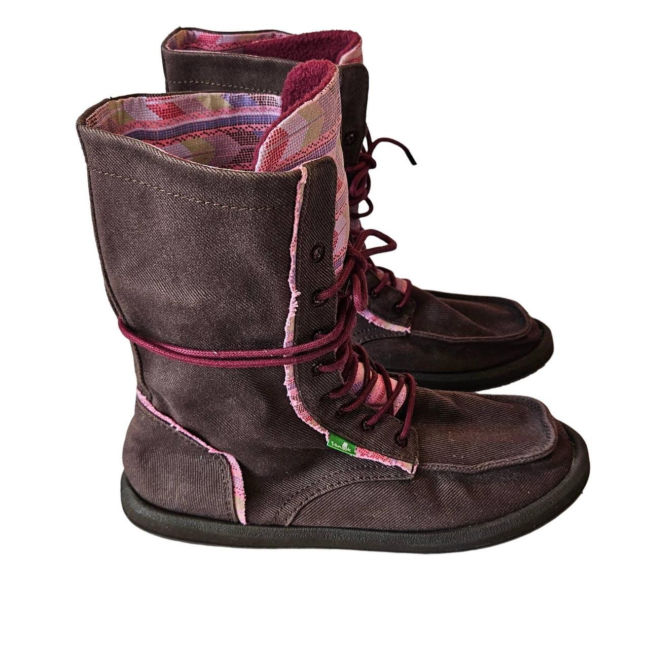 Sanuk on sale snow boots