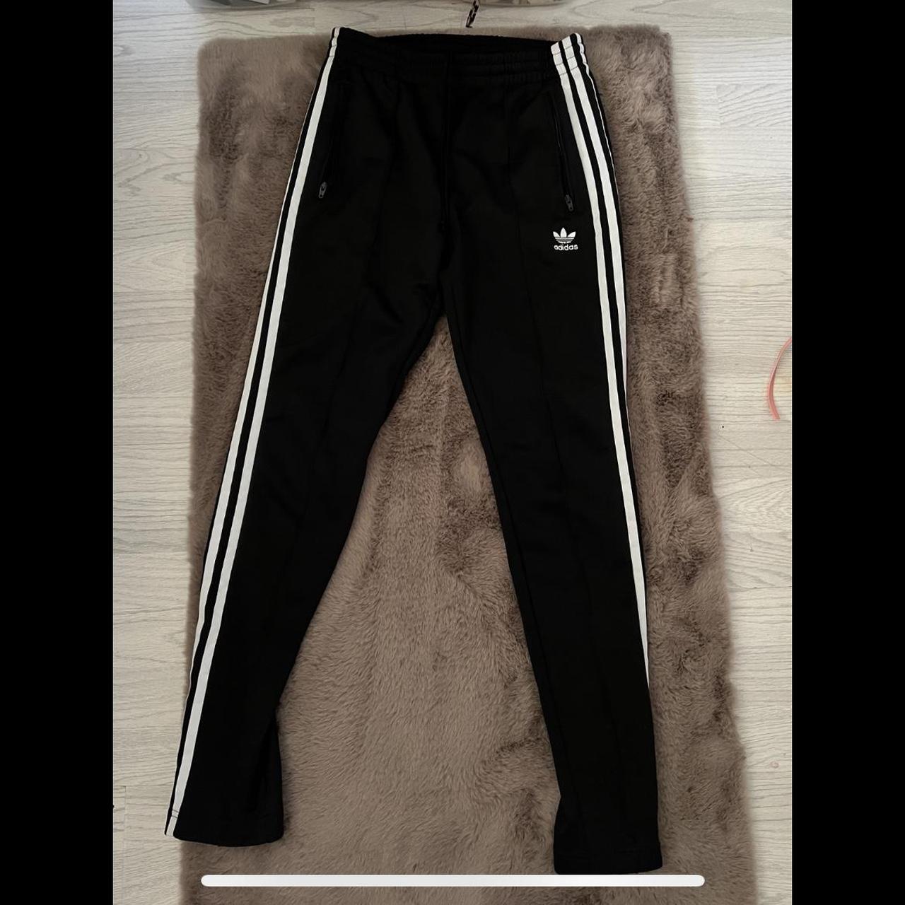 adidas Originals joggers in black, Size 6