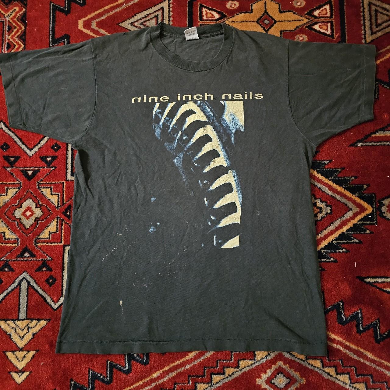 トップス NINE INCH NAILS \"now i'm nothing\" Vintage Nine Inch Nails 'Now I'm Nothing' Tee - L