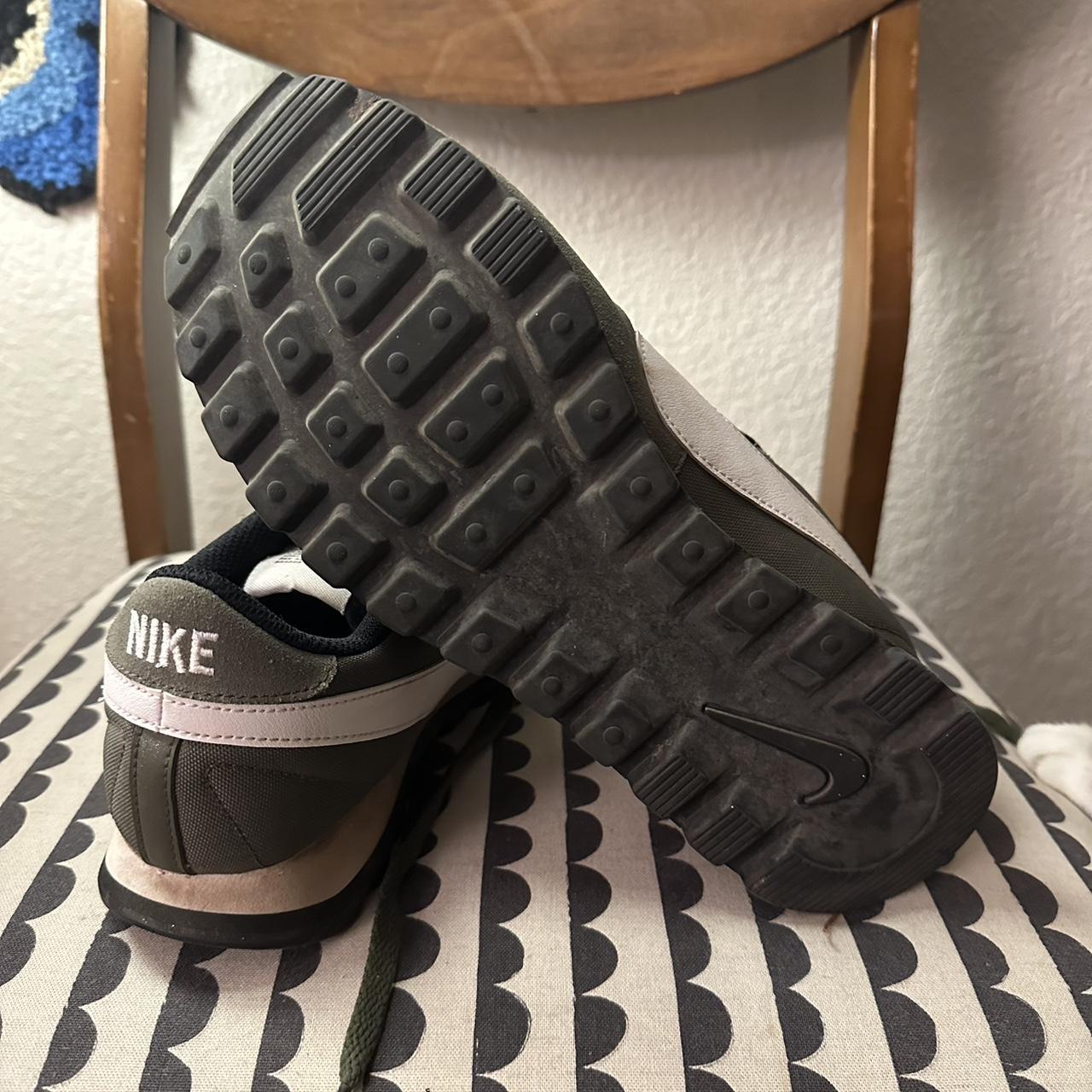 nike mach runner grey