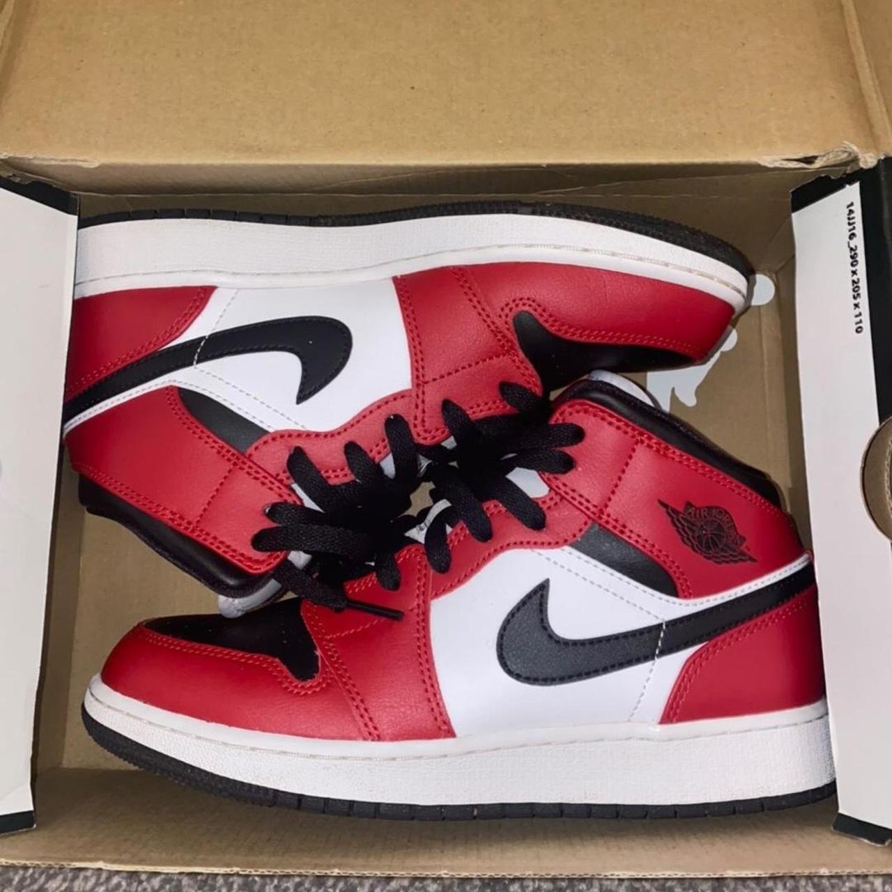 Jordan Women's Red and Black Trainers | Depop