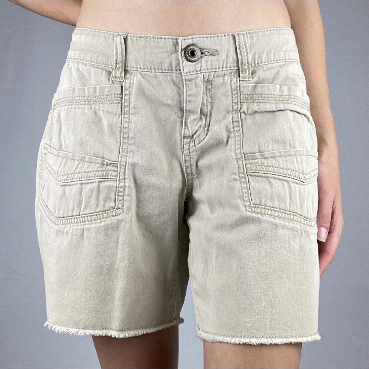 🌸Tan cargo shorts🌸 Super cute Union Bay cargo... Depop