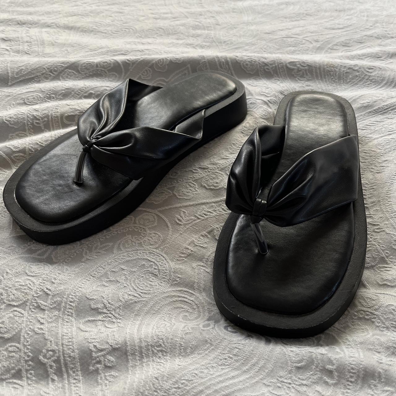 Black chunky flip flops, worn a few times